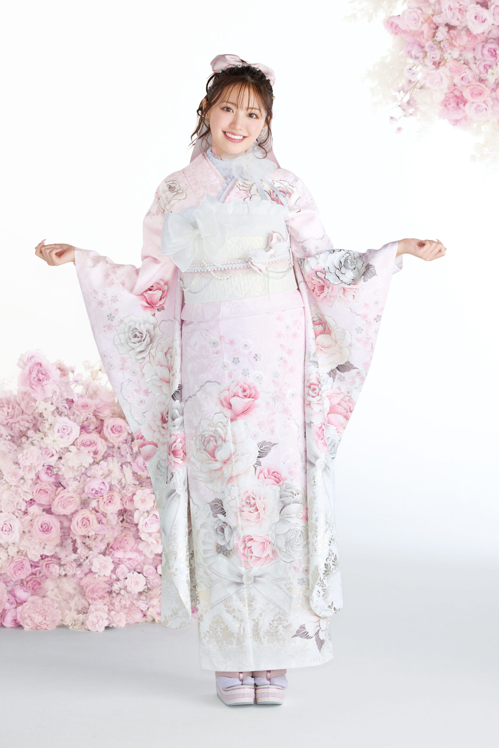 くすみピンク×小花の落ち着きクラシックの画像