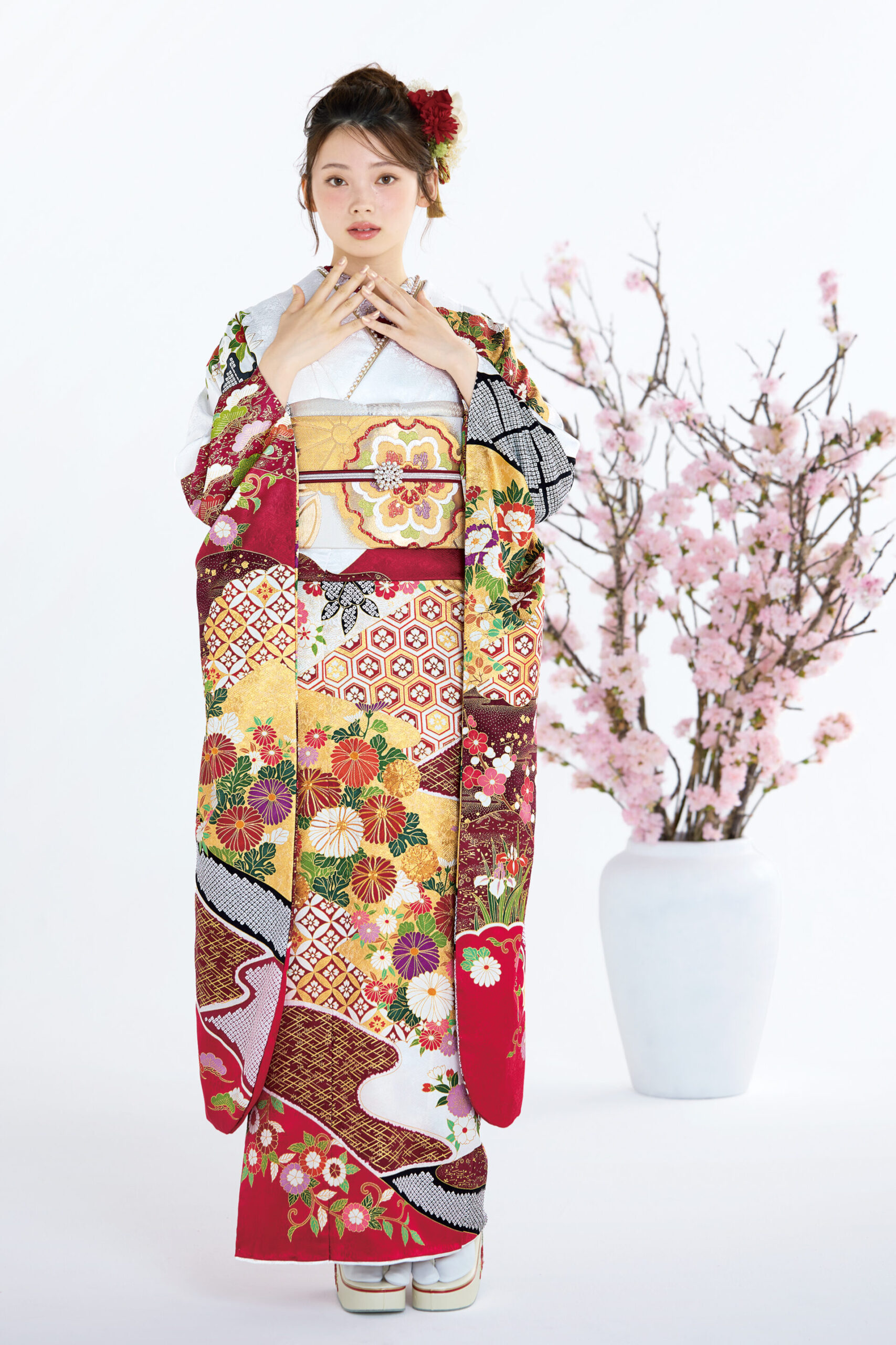 白×赤の格調高い華やか古典の画像